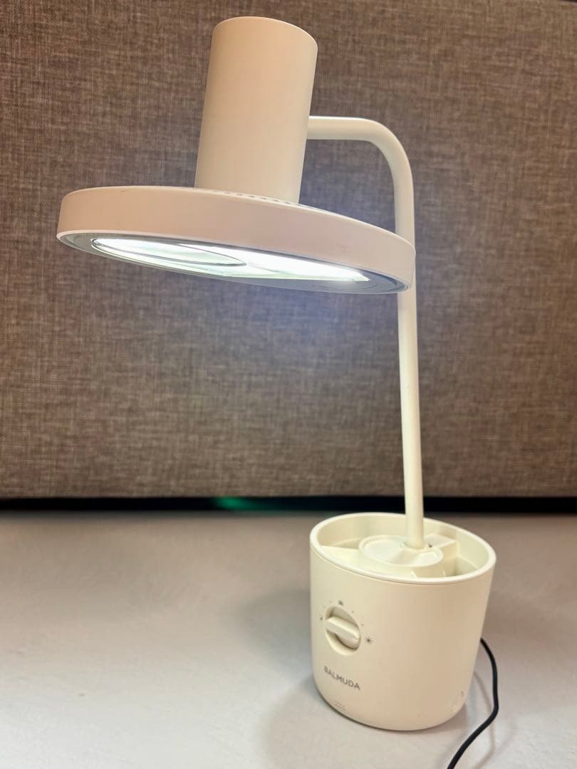 BALMUDA The Light バルミューダ ザ・ライト L01A-WH