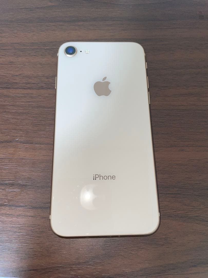 Apple iPhone 8 本体　SIMフリー