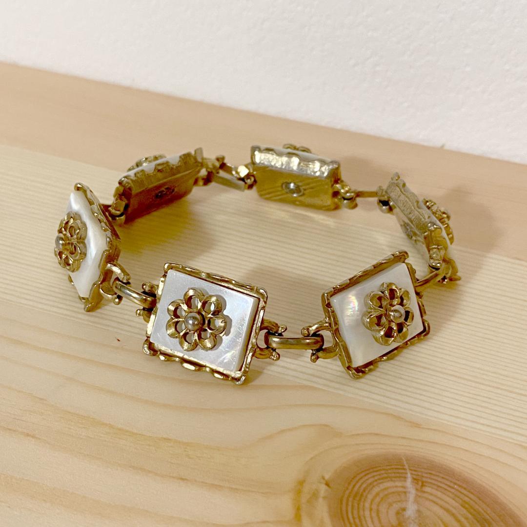 1950年代〜60年代頃　アメリカ　ヴィンテージ 花モチーフ ブレスレット