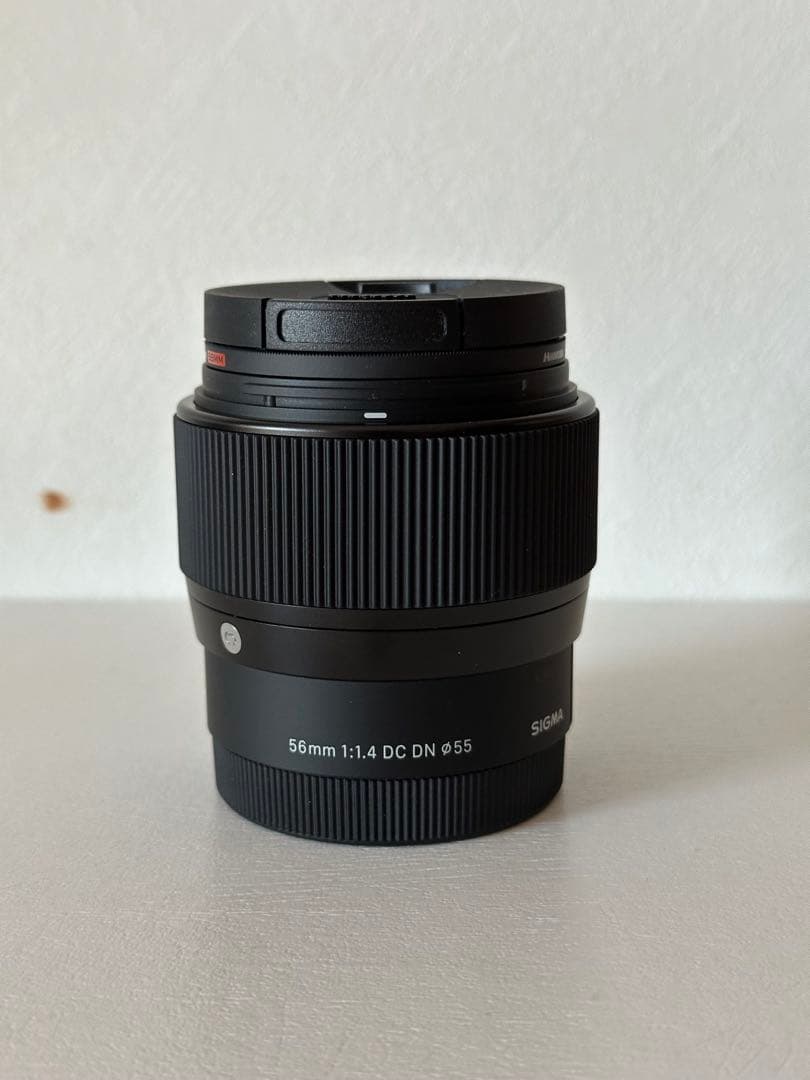 SIGMA 単焦点レンズ　56mm f1.4 ソニーEマウント用　aps-c