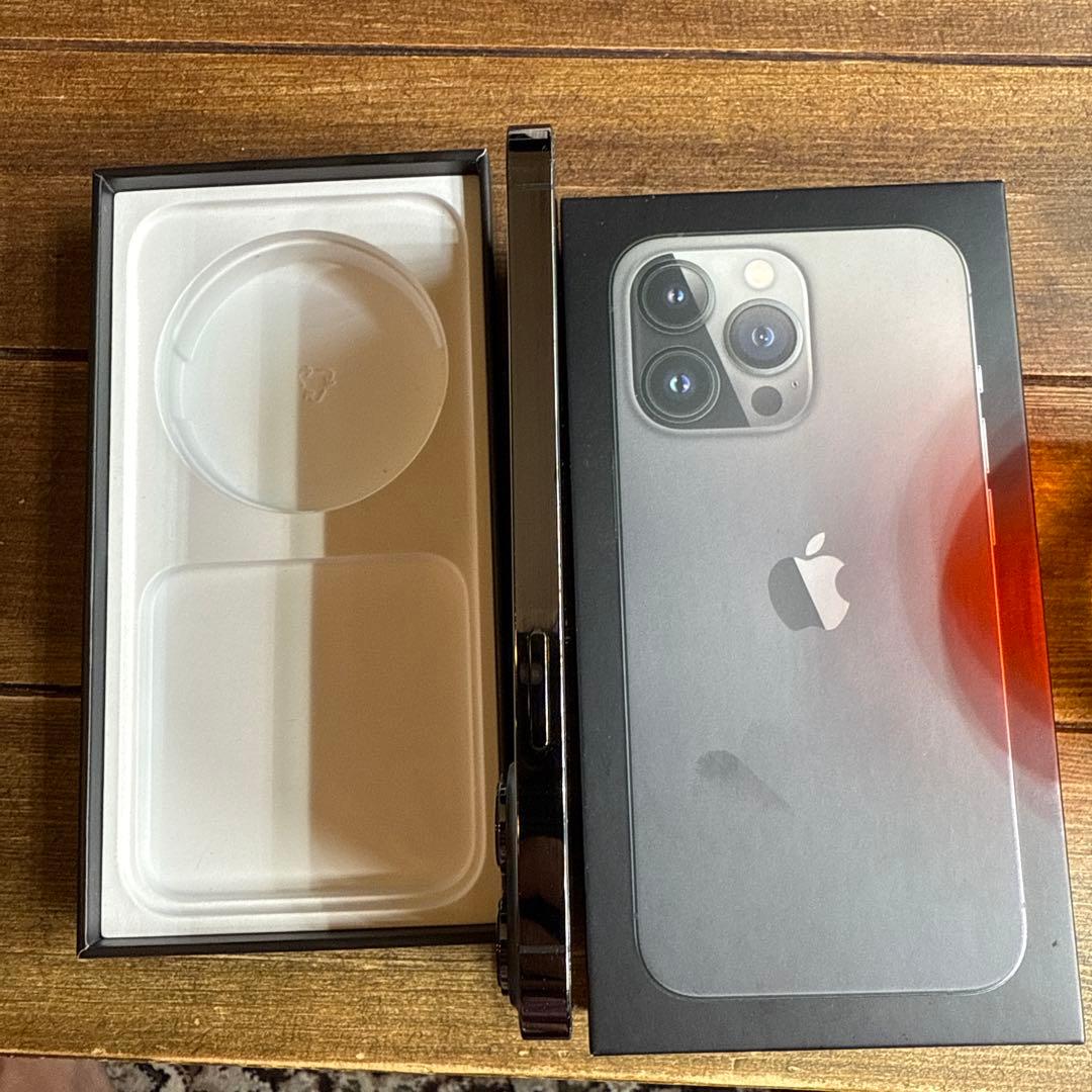iPhone13pro 128GB バッテリー容量83% グラファイト