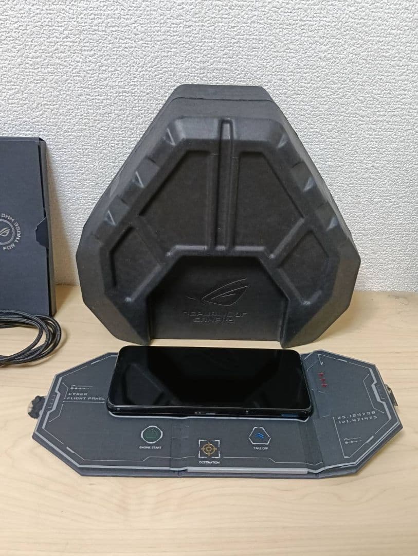 コ*読様 ASUS ROG Phone 7 ultimate 本体 クーラー無し