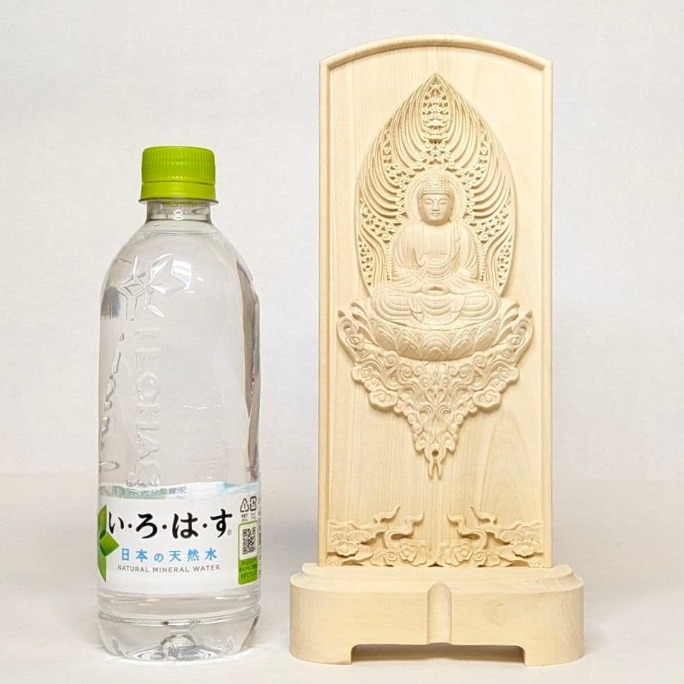 【フォロー割・新品】 釈迦座像　柘植　総高さ約25.8㎝　スタンドレリーフ