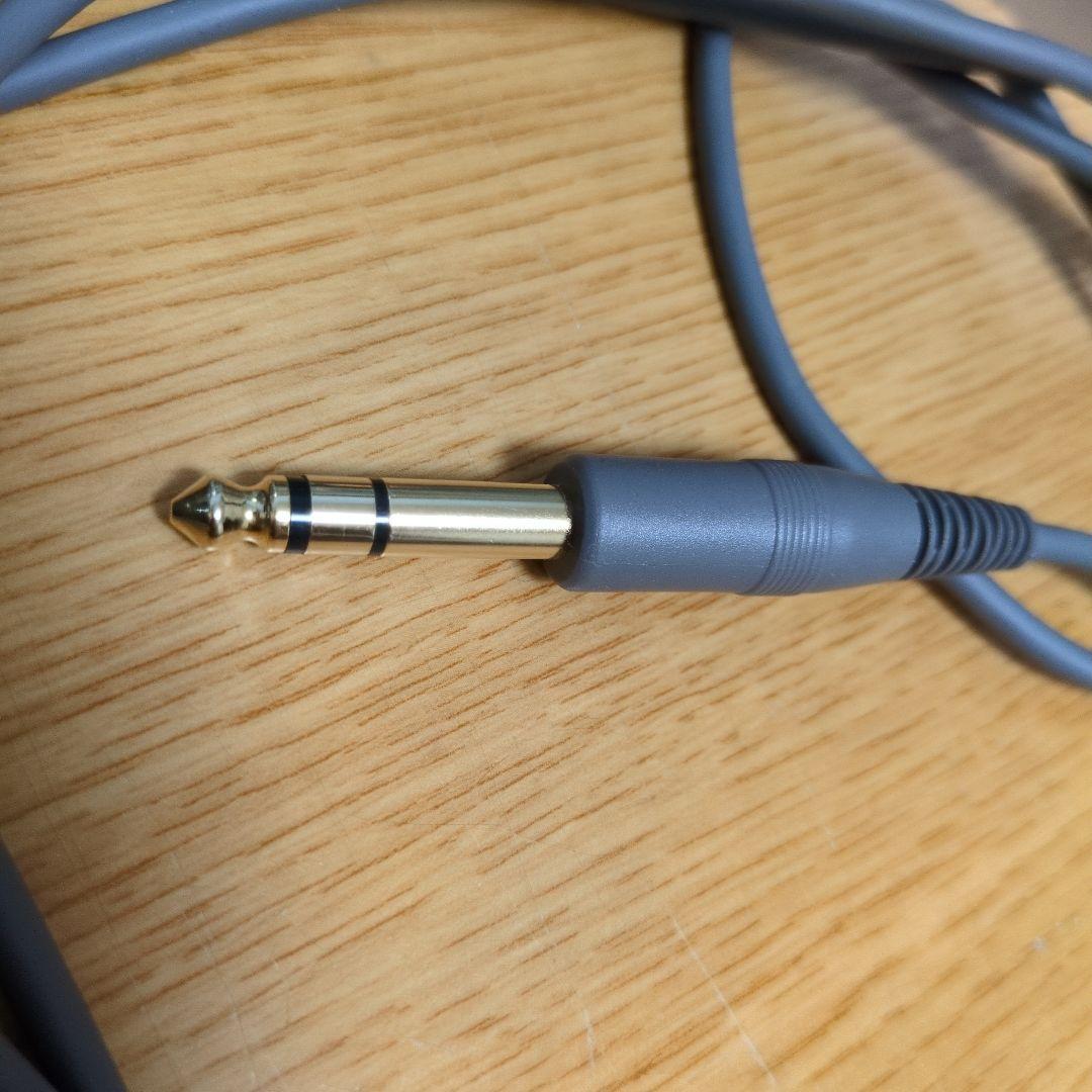 ヘッドホン AKG K701