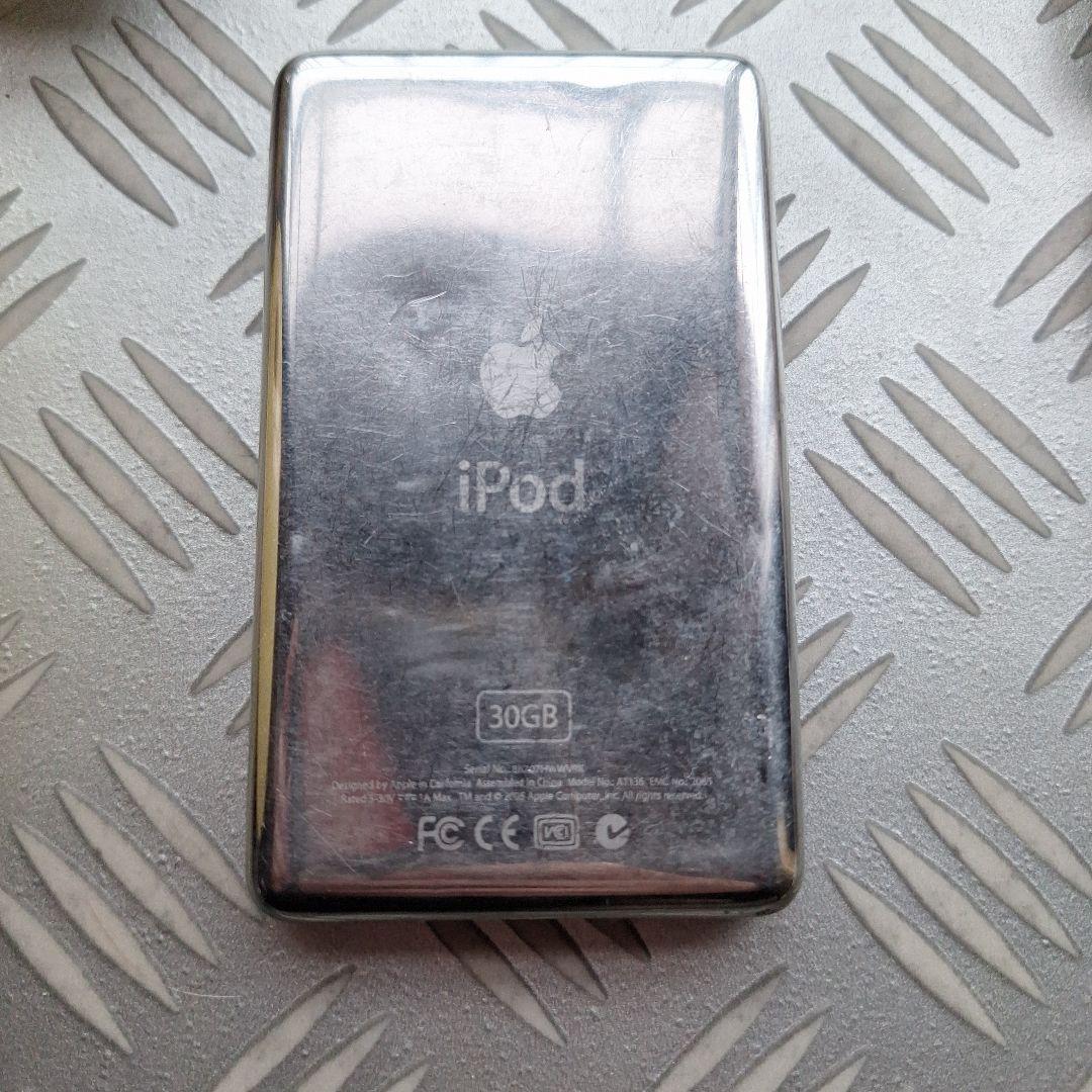 New値下げ品‼　iPod 30GB　本体とスピーカーセット