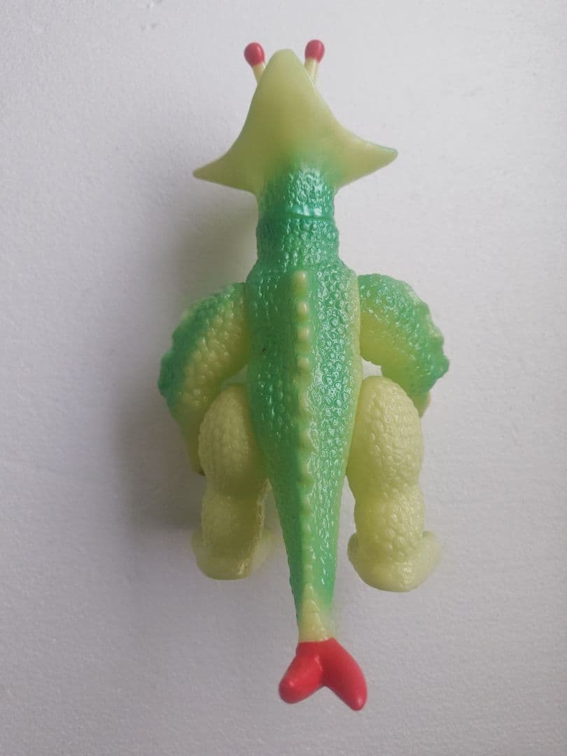 マルサン　ギララ蓄光　ソフビ