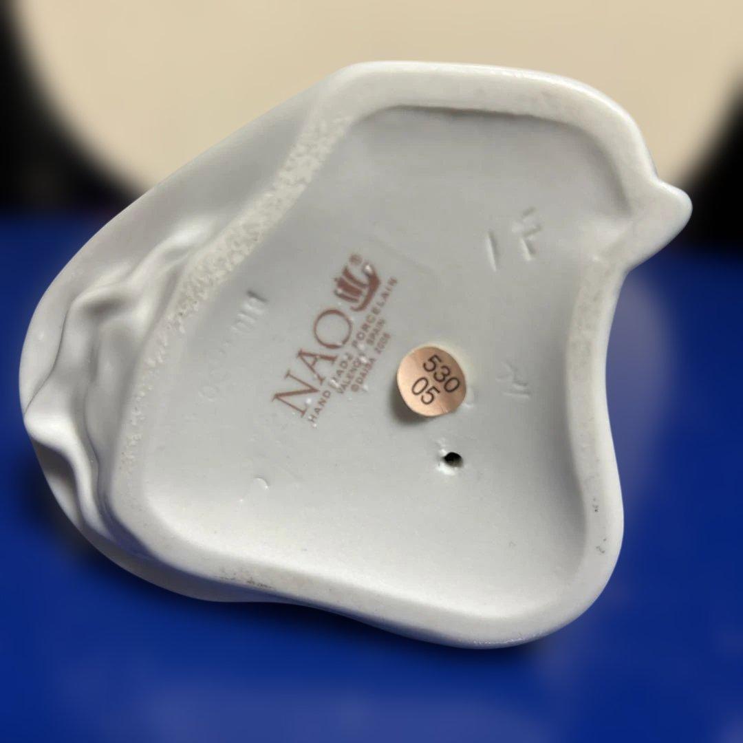 値下げしました　美品　NAO陶器製少女像 青いショール 2セット　高さ22cm