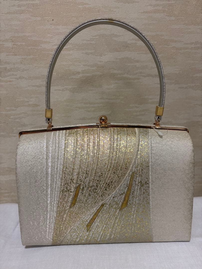 和装用草履バッグセット　銀と金　波柄　金たたき　螺鈿調　成人式　未使用品