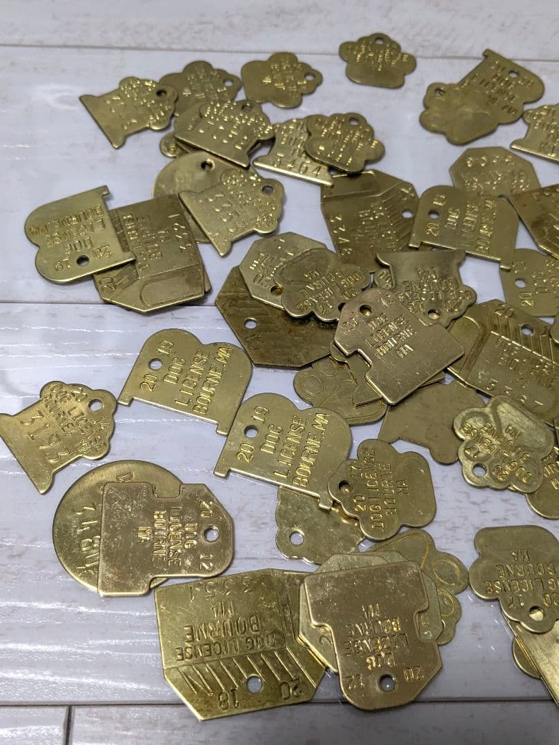 100個 ドッグタグ 真鍮 USA アメリカ雑貨 金色 大量 まとめ売り 当時物