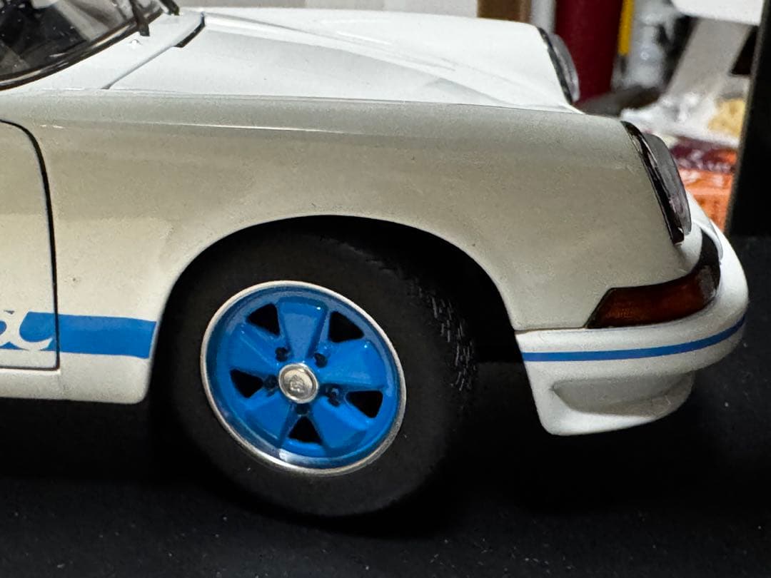 絶版 Porsche 911 Carrera RS 2.7 オートアート