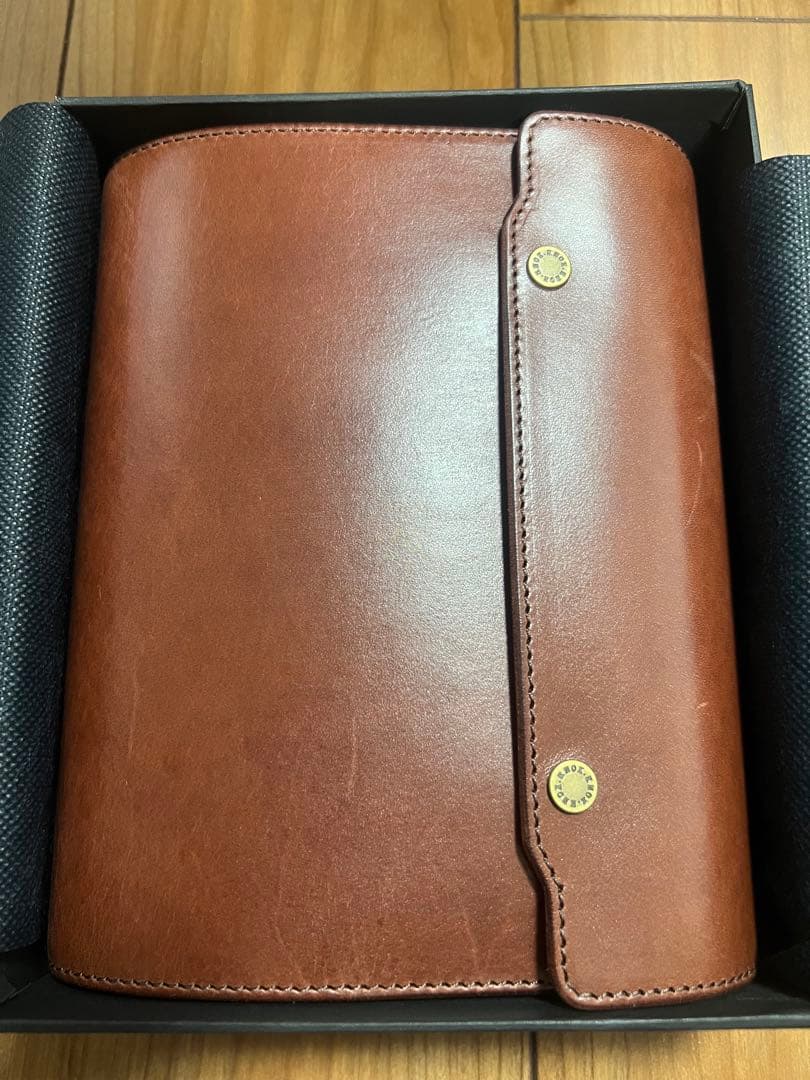 KNOX オーセン 20mm 手帳バイブルサイズダブルホックダークブラウン