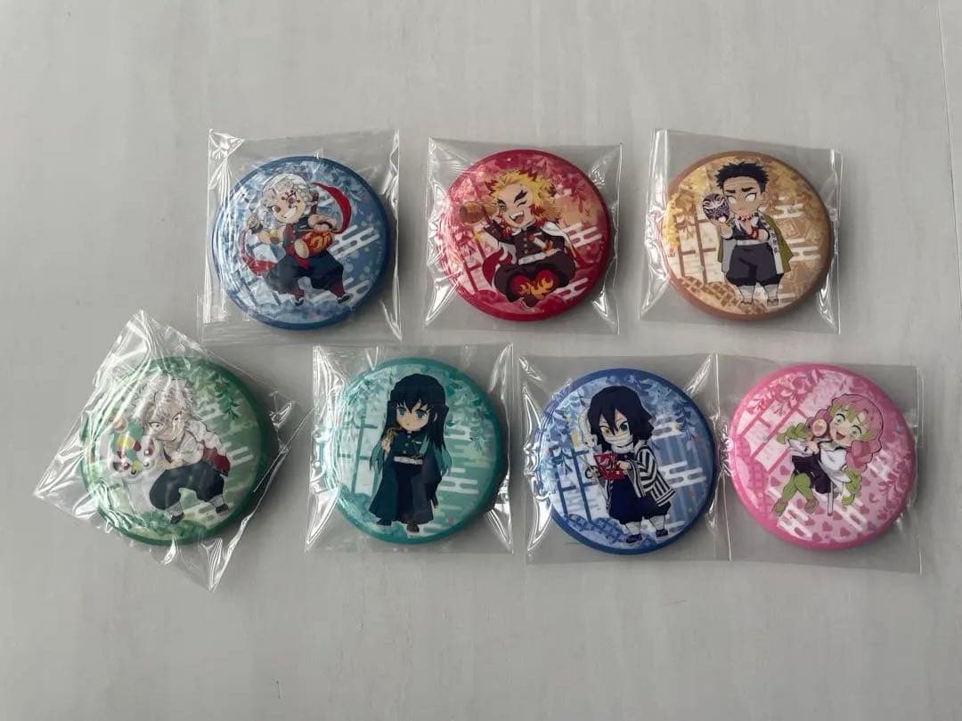 鬼滅の刃　中国限定　缶バッジ7個セット