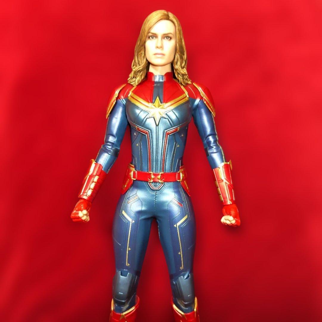 HOT TOYS キャプテン・マーベル 1/6 Deluxe ver. 開封品