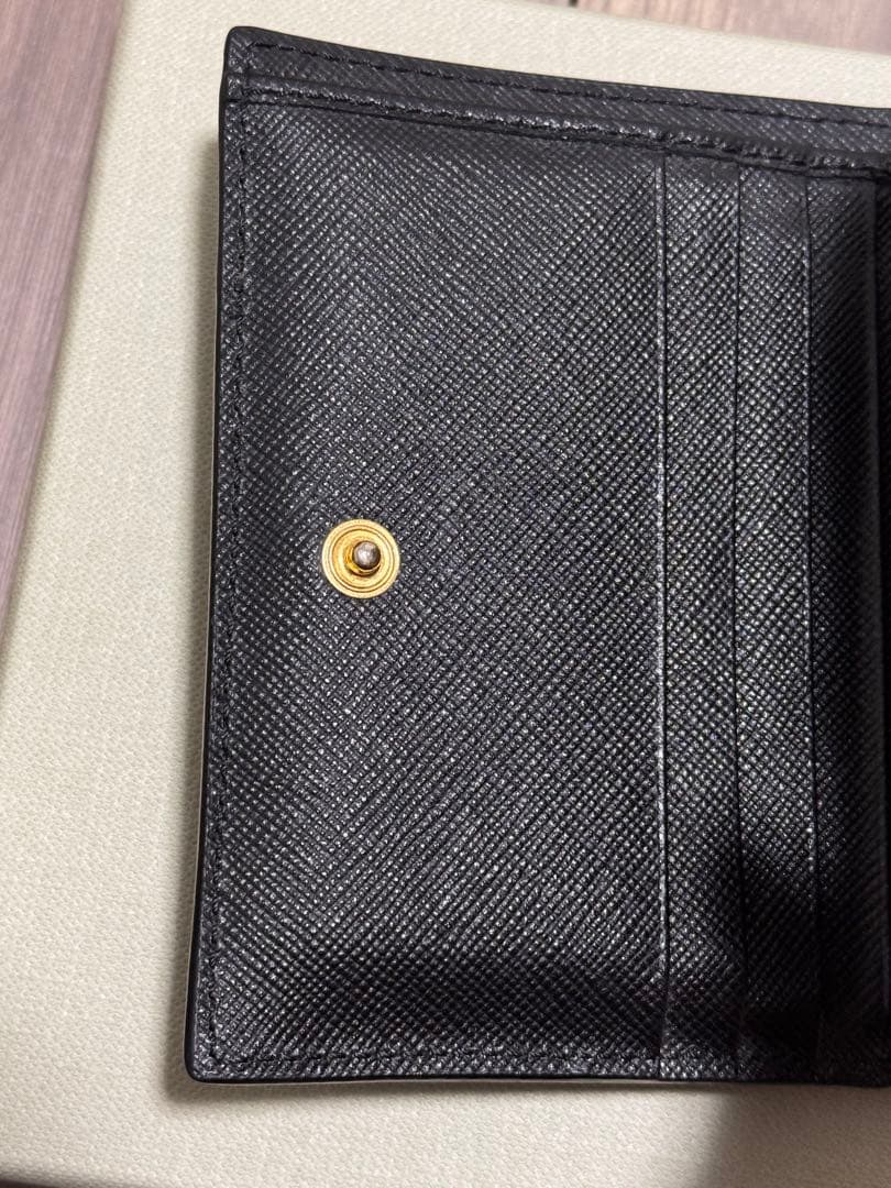 MARNI 2つ折り財布