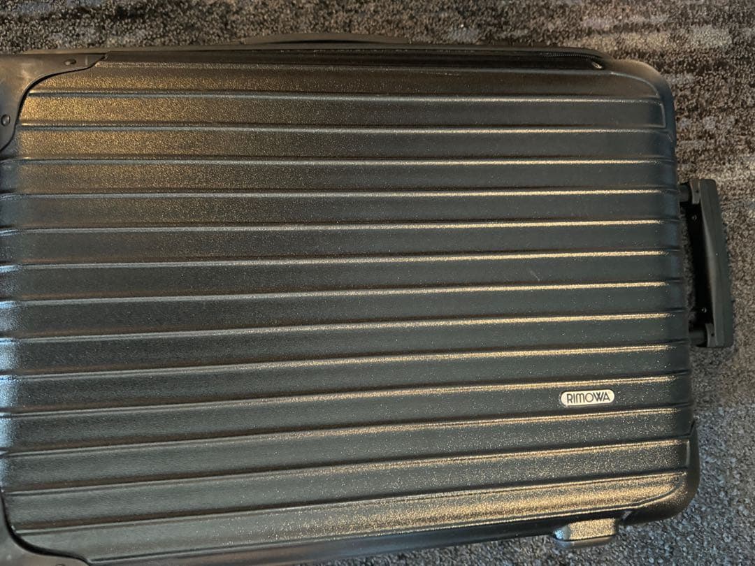 ほ*ん様 11/7終了最終値引金額‼️ REMOWA 機内キャリー　2輪