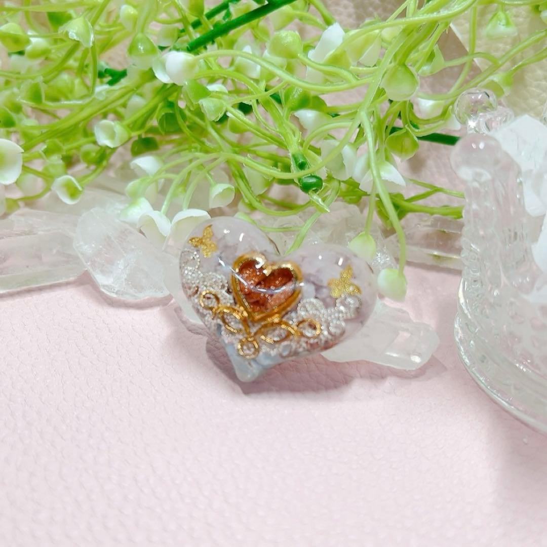 癒しのオルゴナイト❤️ミルキークンツァイト＋ラリマー＋ゴールドストーンのハート型♡