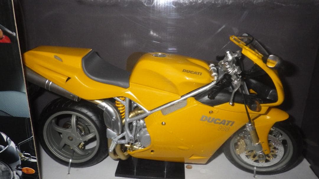 オートバイ・バイク NewRay 1/6 DUCATI 998