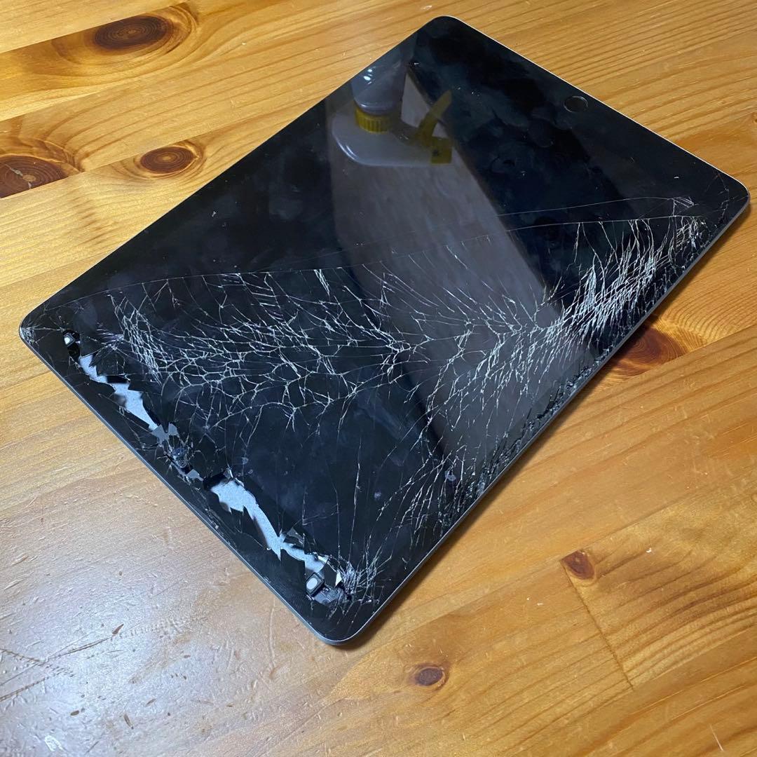 Apple iPad (第9世代) 64GB Wi-Fiモデル スペースグレー