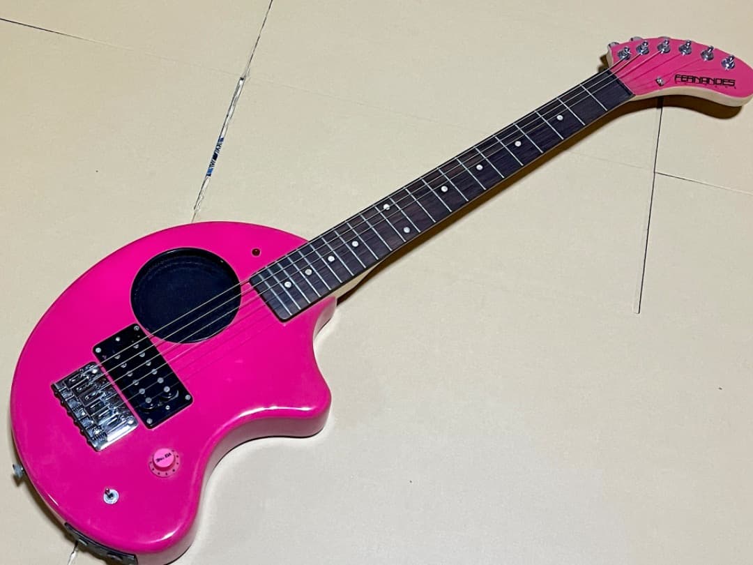 エレキギター ZO-3 Fernandes ミニギター