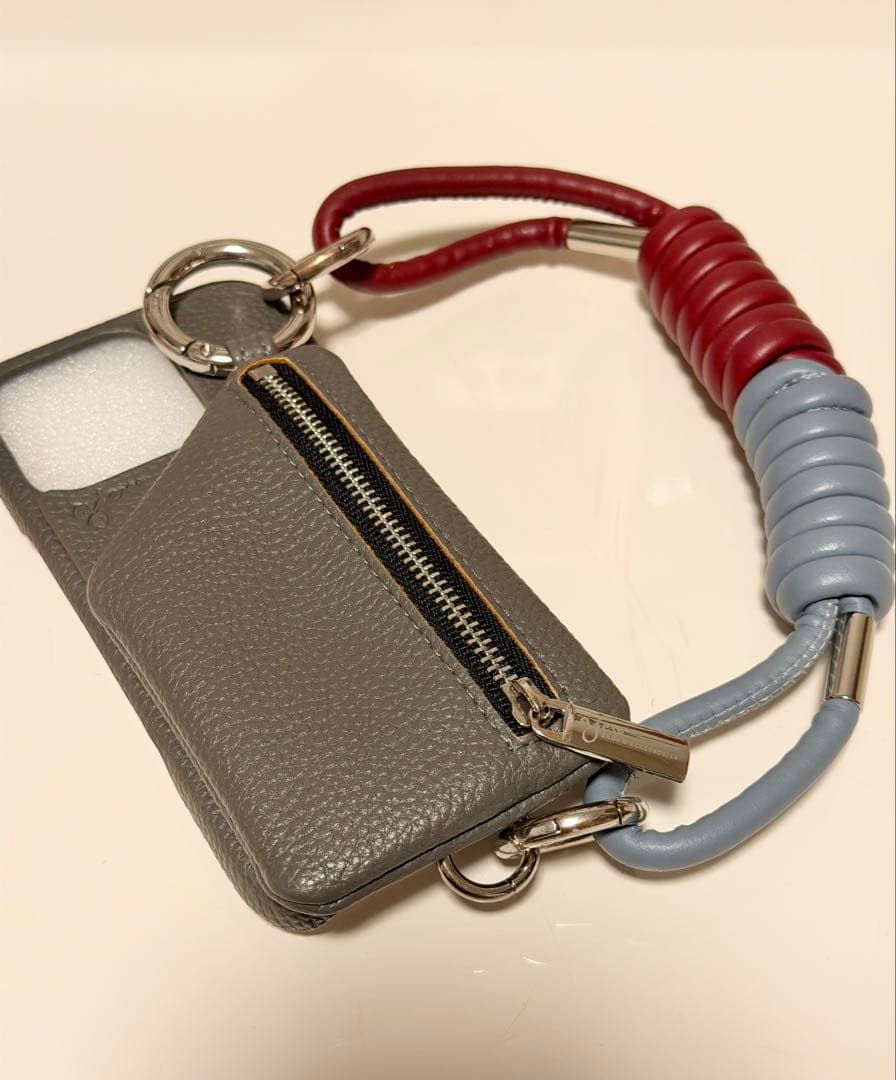 エジュー（ajew）コイルストラップ＆iPhoneケースセット