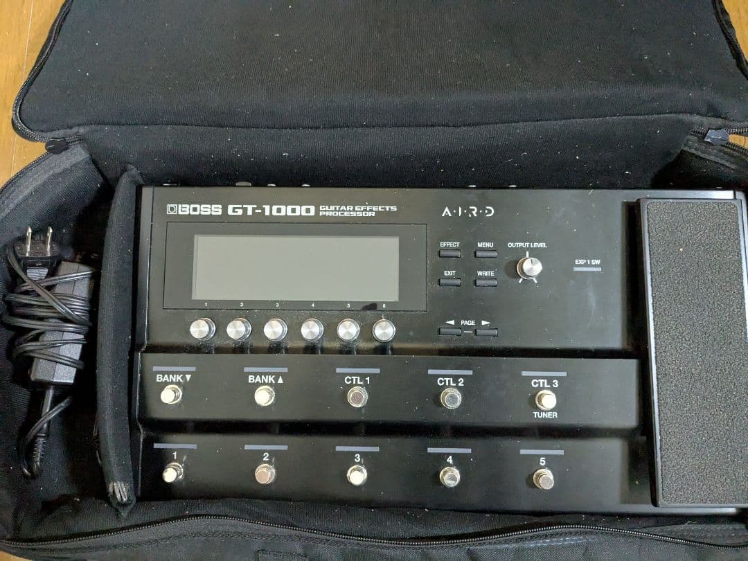 BOSS GT-1000 純正ケース付き　値下げしました