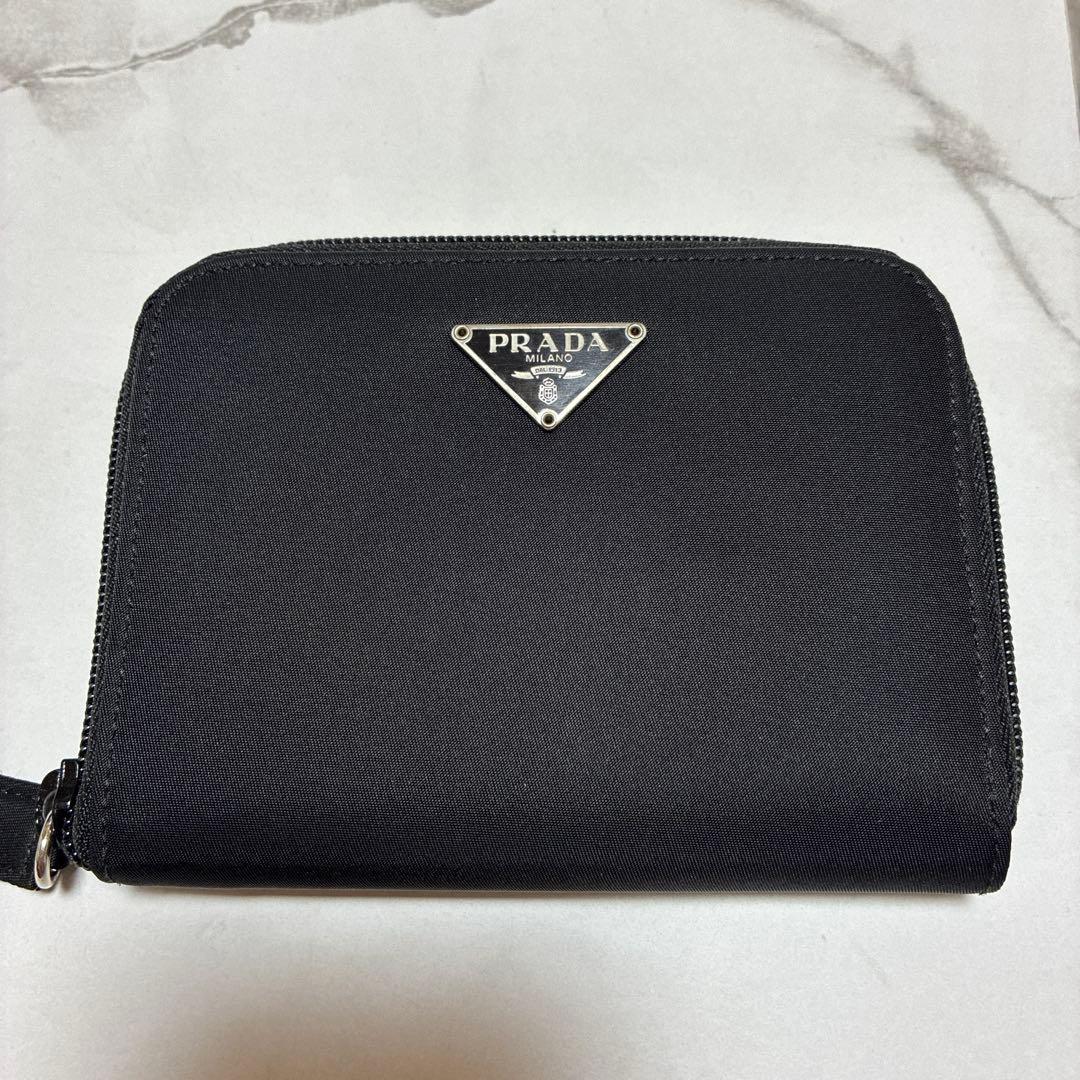 PRADA ブラック ナイロン 二つ折り財布