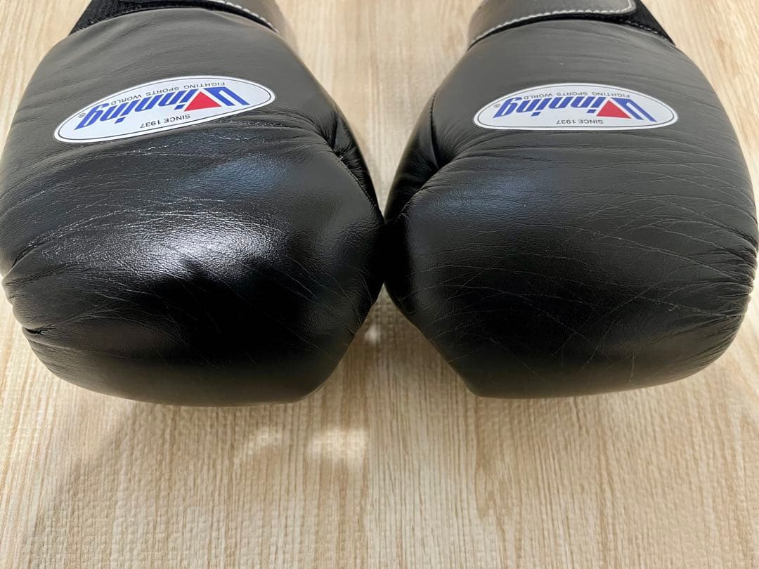 【hokuseiあにに】【美品】ウィニング ボクシンググローブ 8オンス