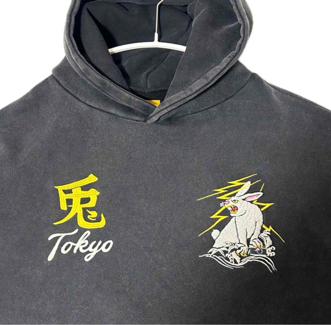 極美品 FR2 両面刺繍 パーカー スーベニア 頭狂色情兎 希少 XL
