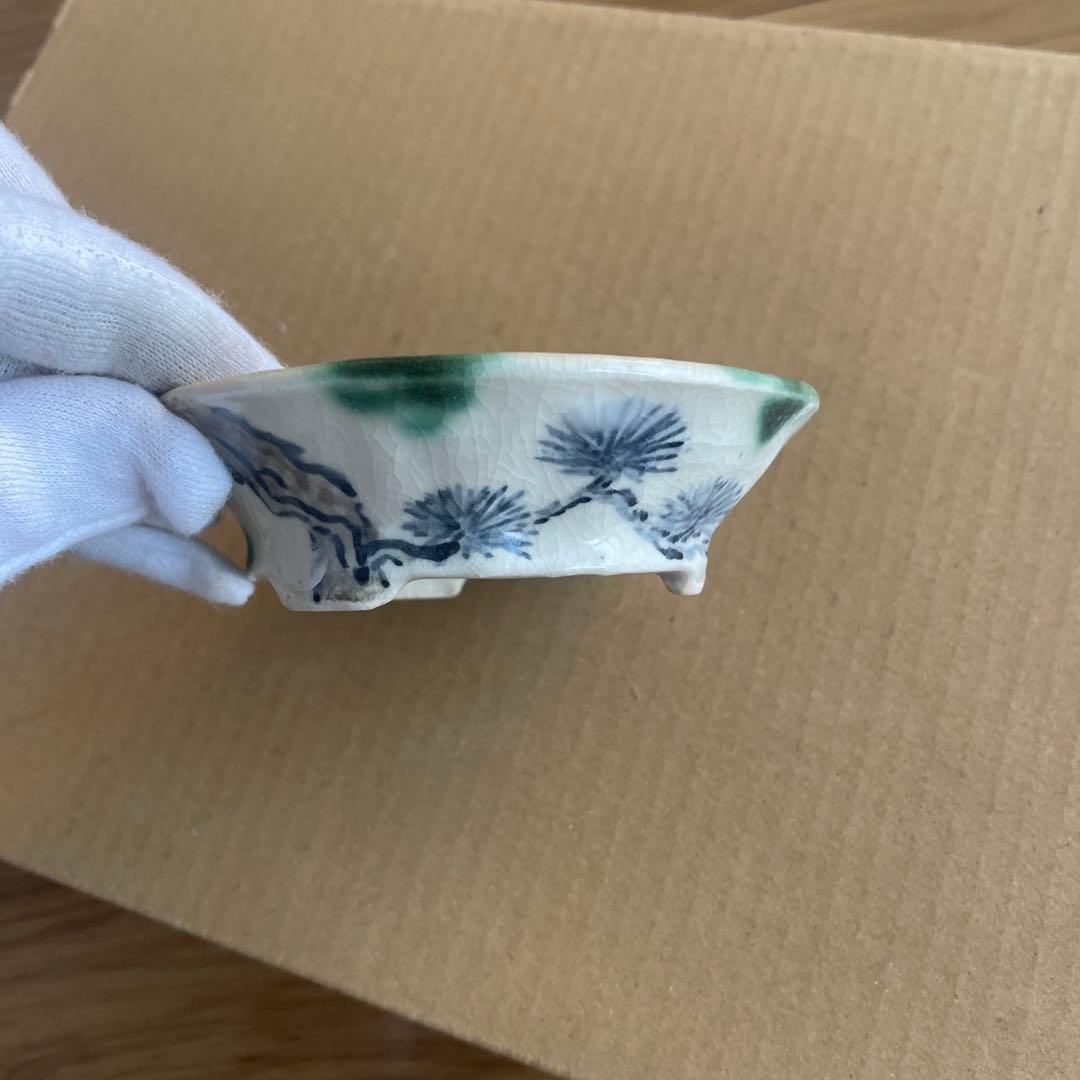 盆栽鉢　桑津香石　絵鉢　ミニ盆栽鉢　小品盆栽鉢　　　松　落款印なし