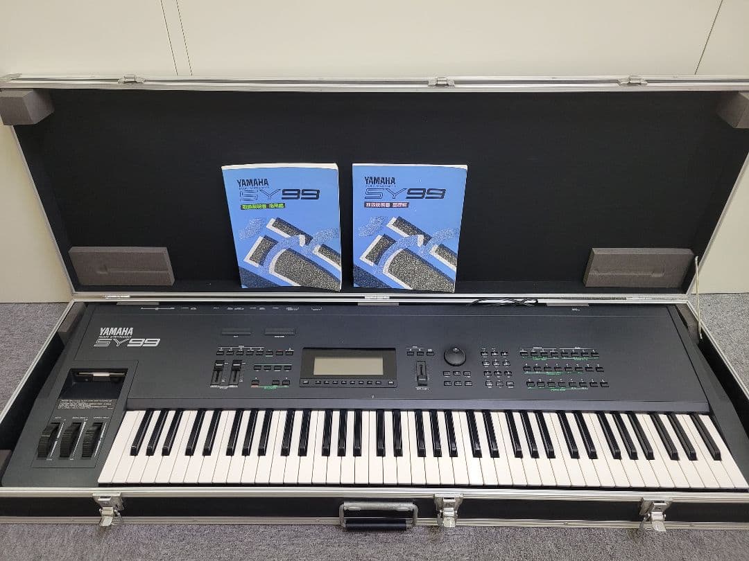 [美品] YAMAHA SY99 シンセサイザー ケース付き