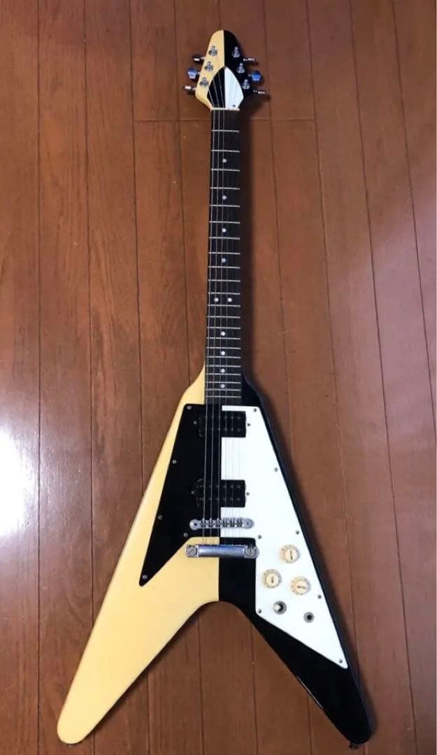 希少M.シェンカーフライングV80年代￼Sネック￼国産社不明プレイアビリティ￼良