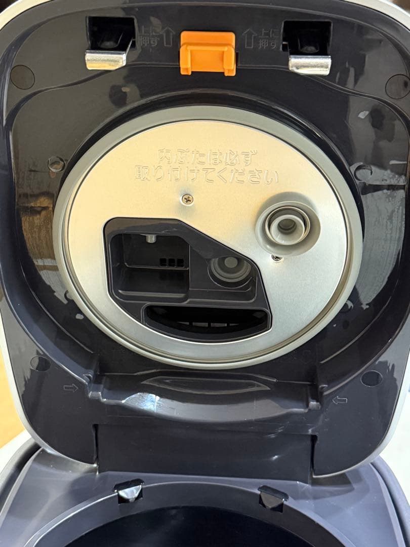 象印 炎舞炊き NW-PV10 圧力IH 5.5合 炊飯器 2024年製