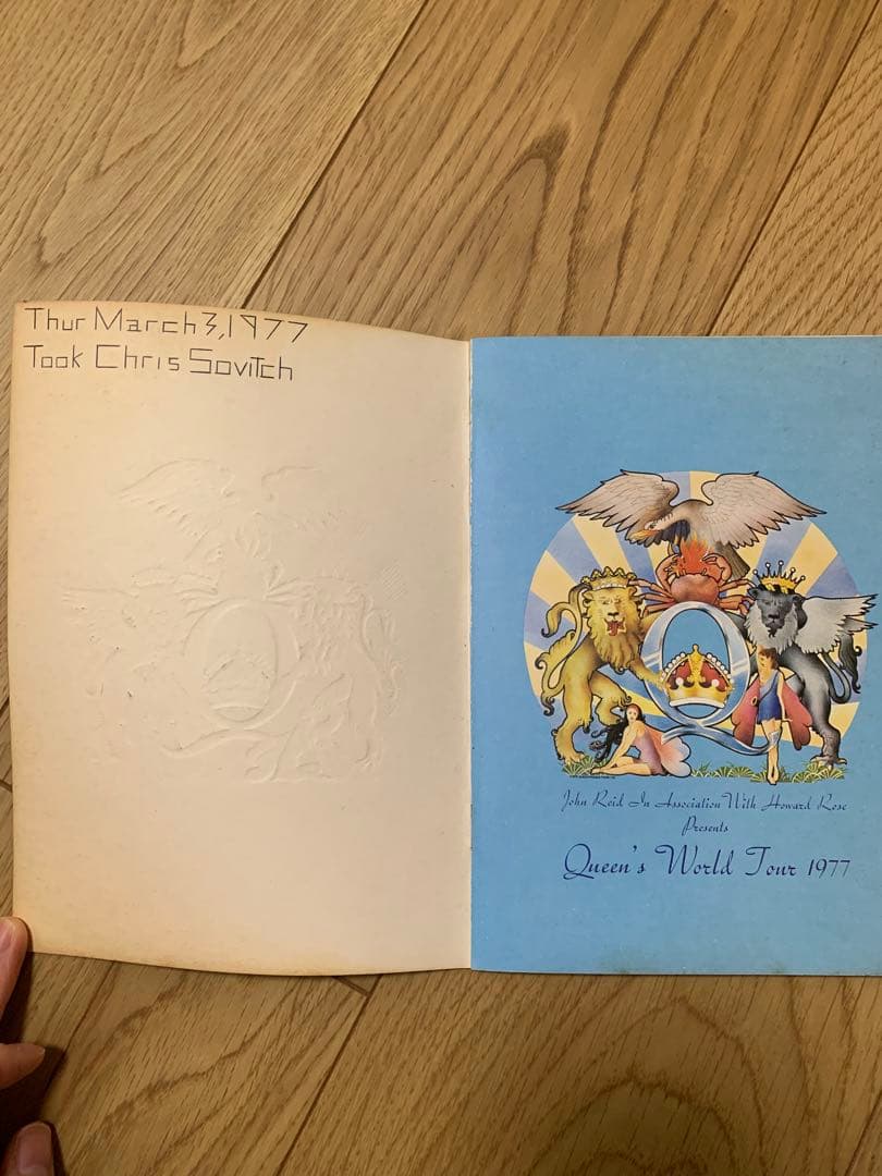 Queen クイーン　パンフレットレコードCDグッズをお探しの方に