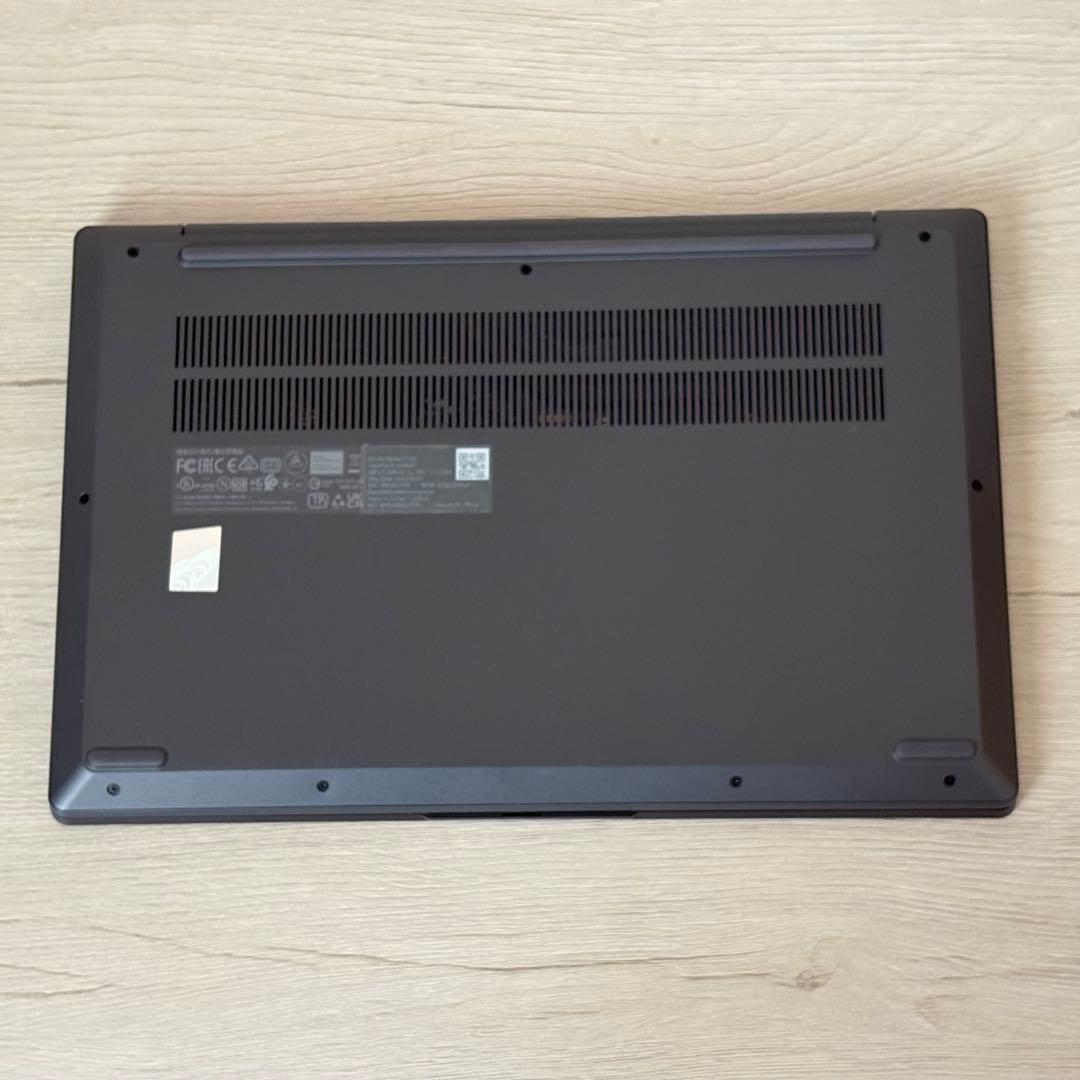 lenovo IdeaPad 5 14ABA7 液晶ムラあり