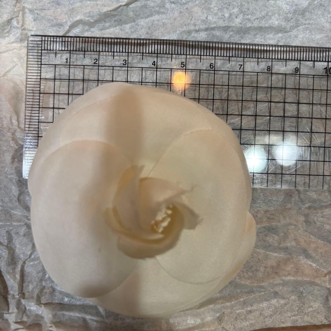 CHANEL コサージュ 白