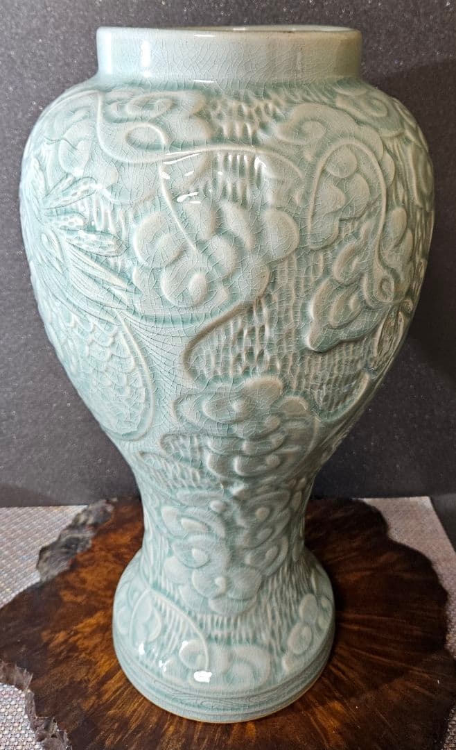 韓国人気作家　趙宗 作　陽刻浮彫　雲龍文様　青磁　高40.8cm　梅瓶　大壺