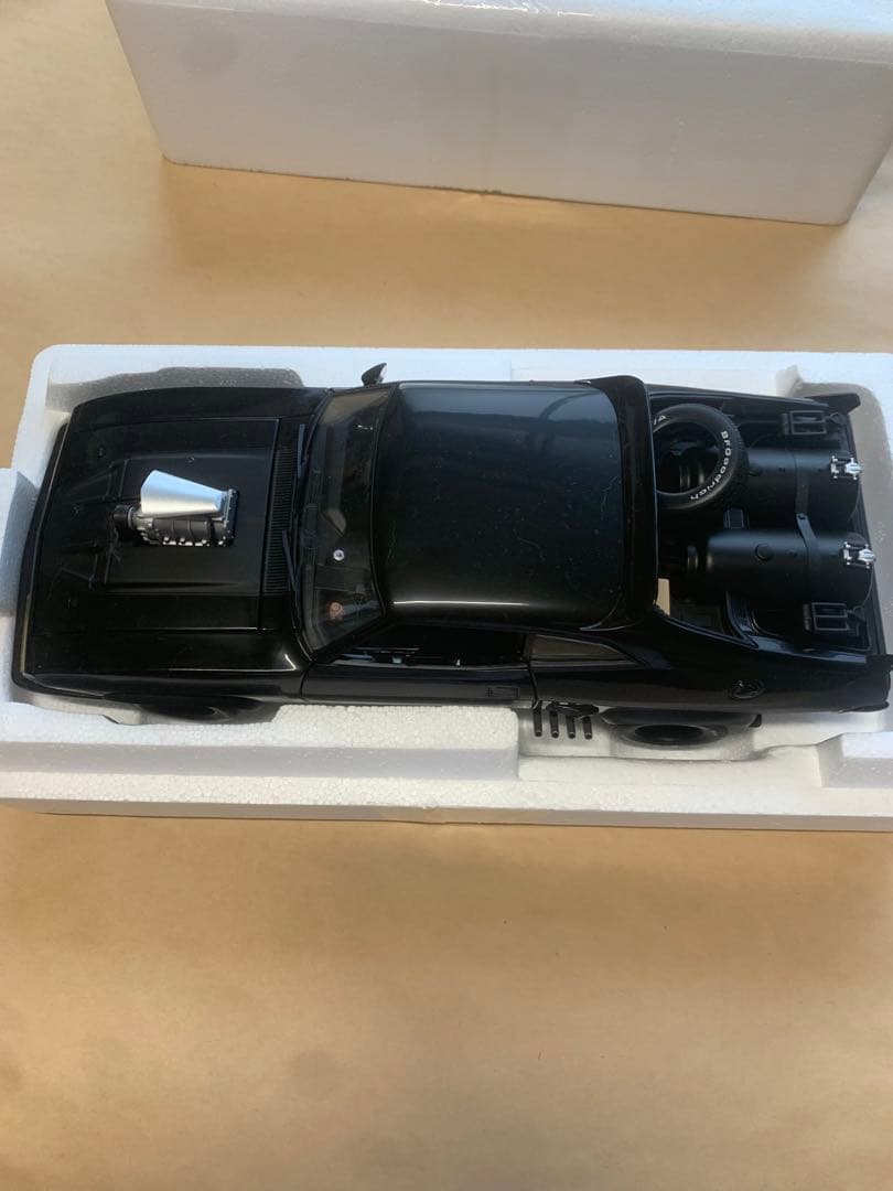 AUTOart 1/18 マッドマックス2 インターセプター