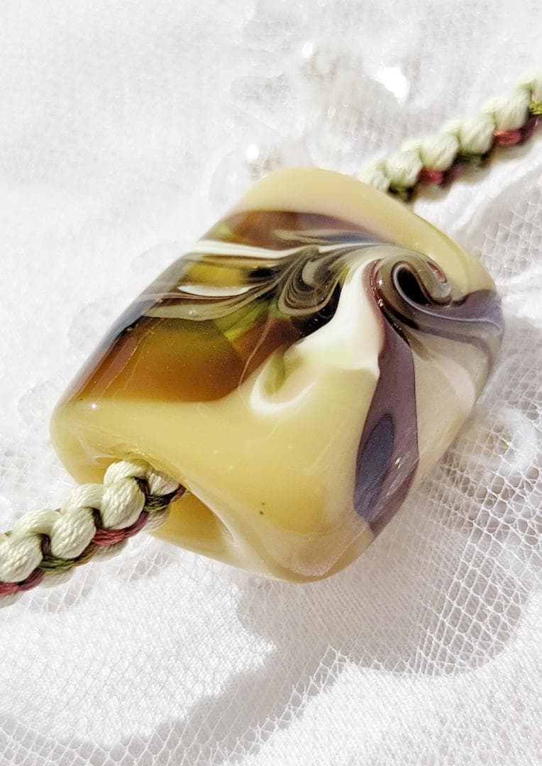 吉田正子トンボ玉（貳拾參）　「江戸組み紐」ネックレス　ガラス玉に込めた日本画