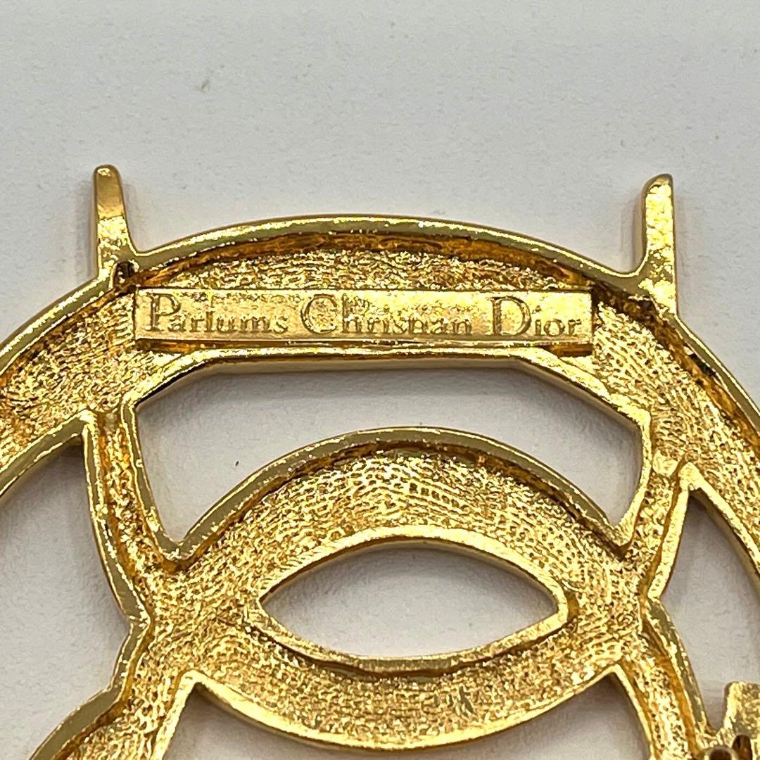 ✨極美品✨【クリスチャンディオール】ブローチ　ロゴ　ゴールド　ピン　華やか