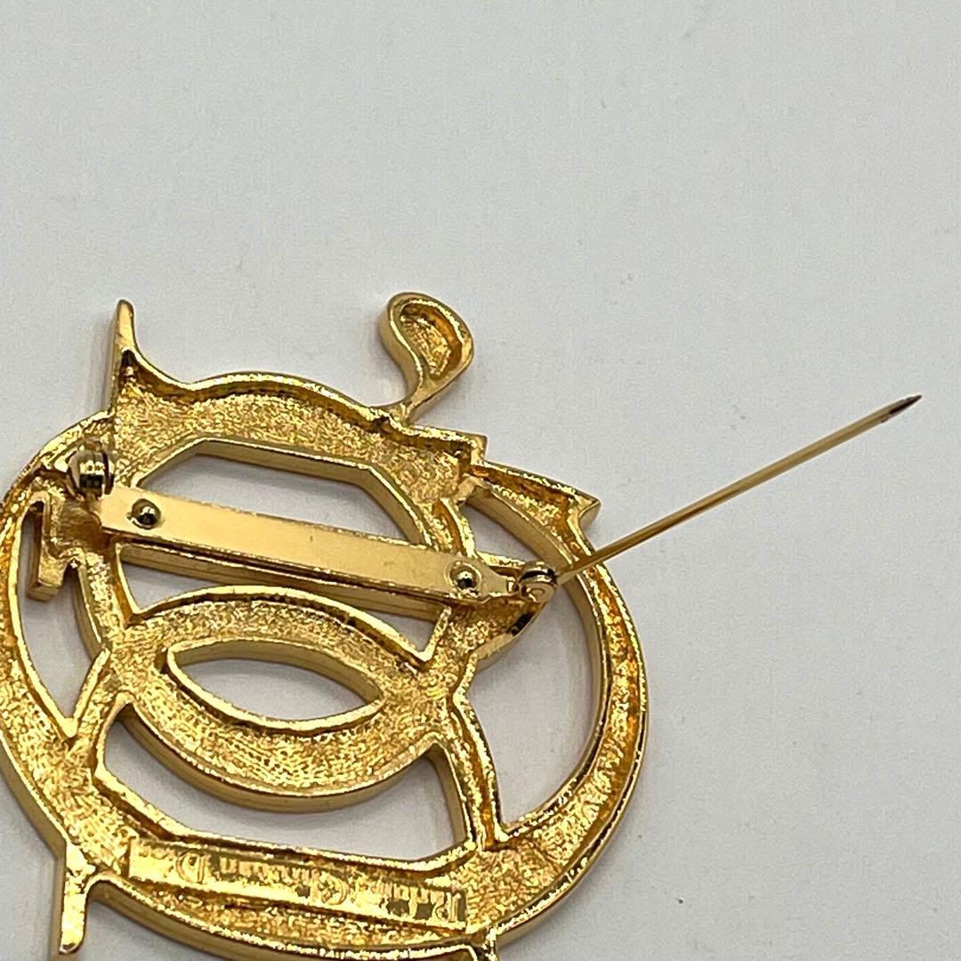 ✨極美品✨【クリスチャンディオール】ブローチ　ロゴ　ゴールド　ピン　華やか