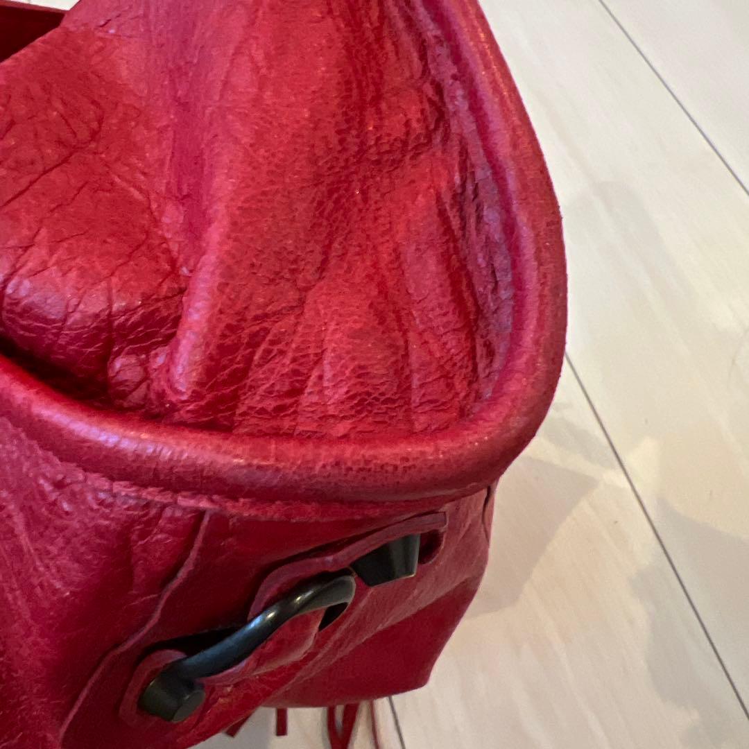 バレンシアガ　レザーショルダーバッグ レッド フリンジ付き