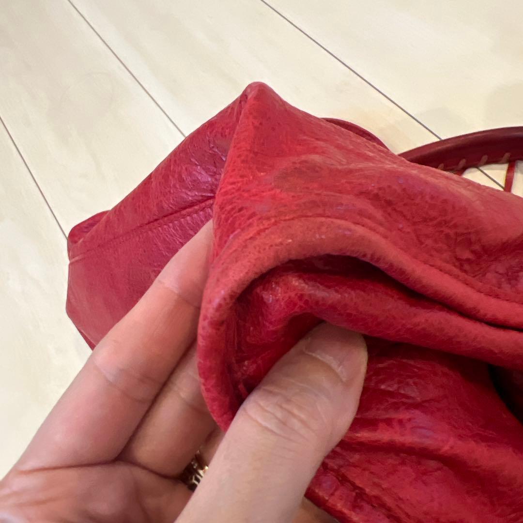 バレンシアガ　レザーショルダーバッグ レッド フリンジ付き