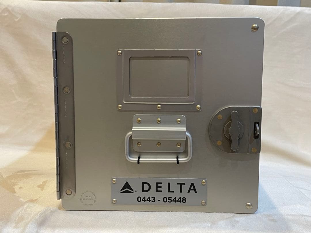 DELTA航空　ギャレーコンテナ　アルミBOX