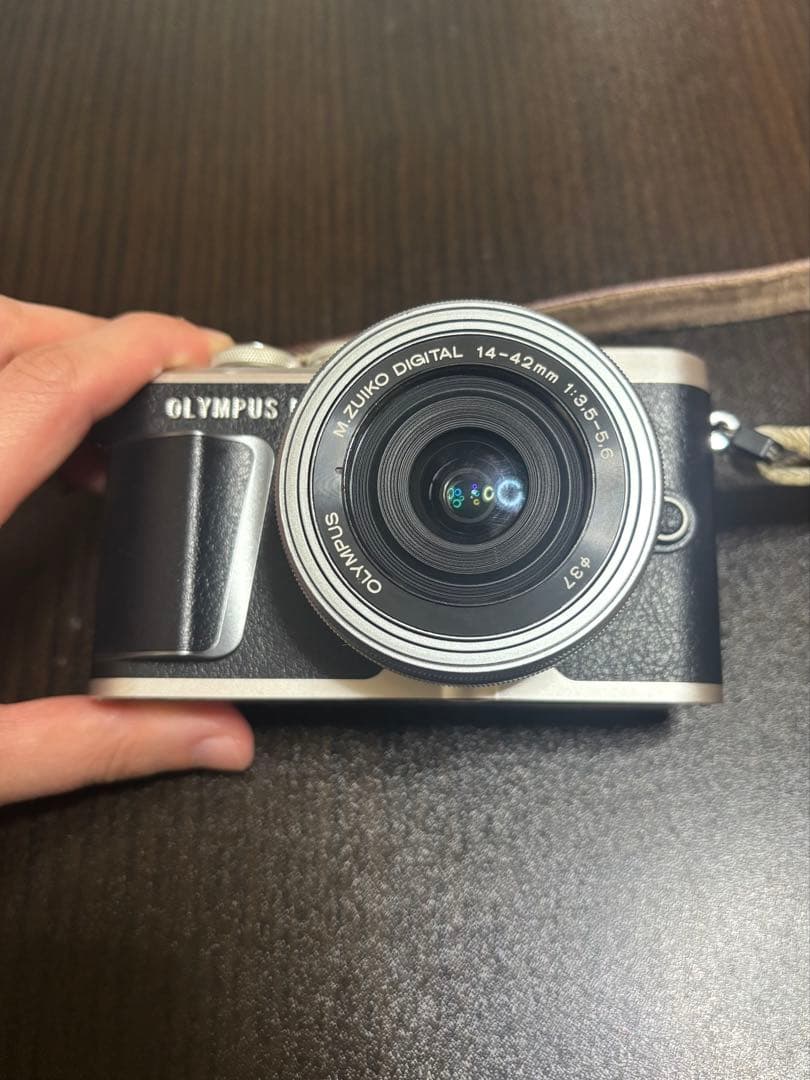 OLYMPUS PEN E-PL9 ミラーレス一眼