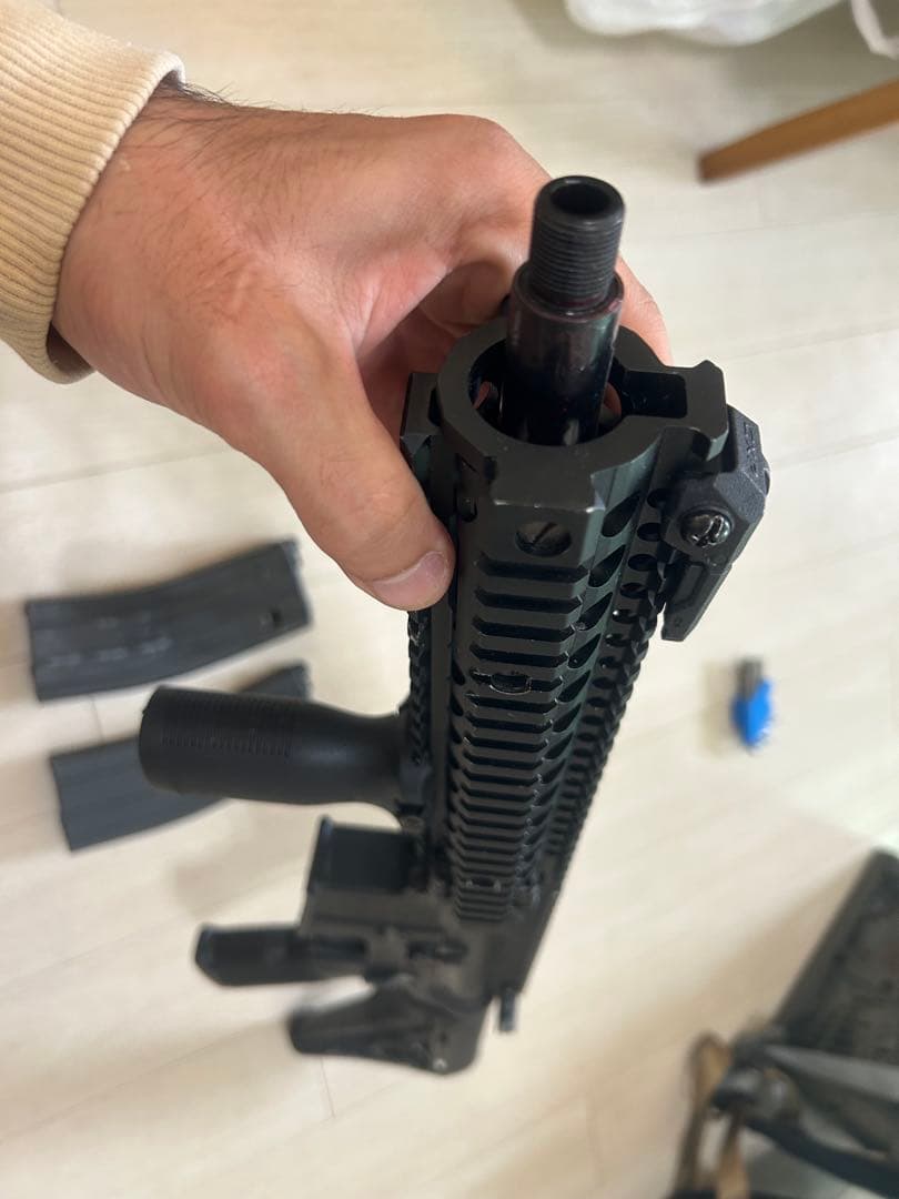 【東京マルイ】MWS M4ガスブローバック　マガジン2個付き