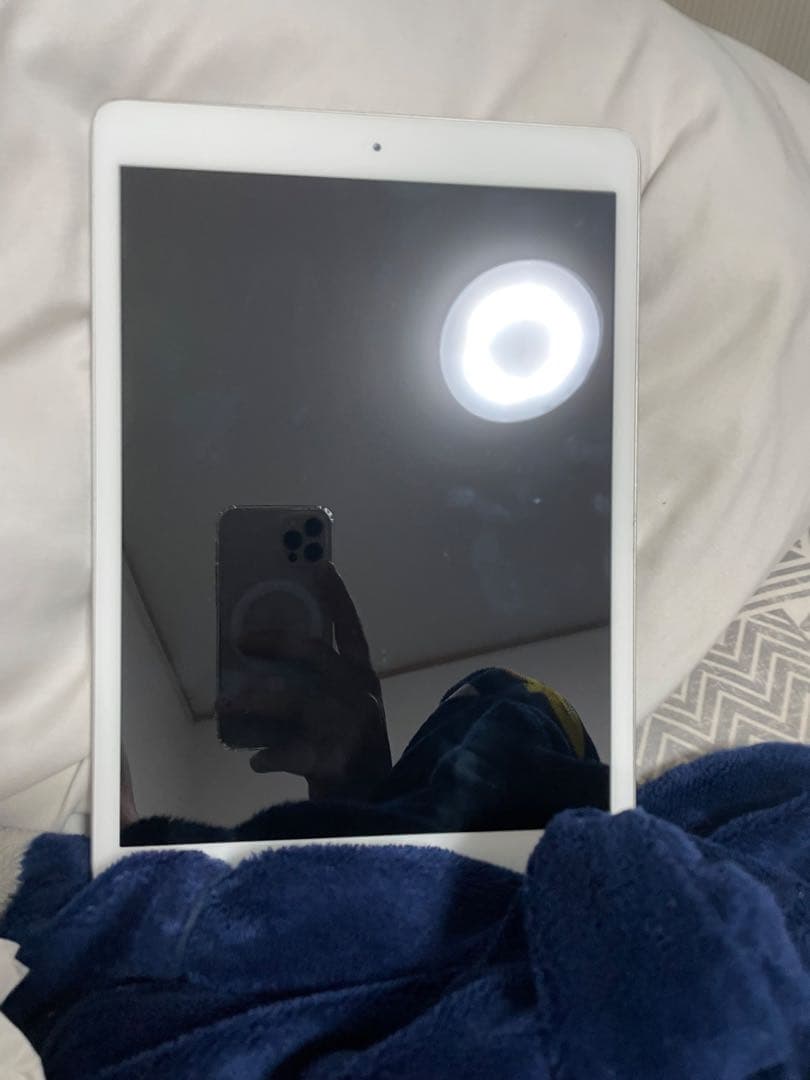 Apple iPad シルバー 使用感あり