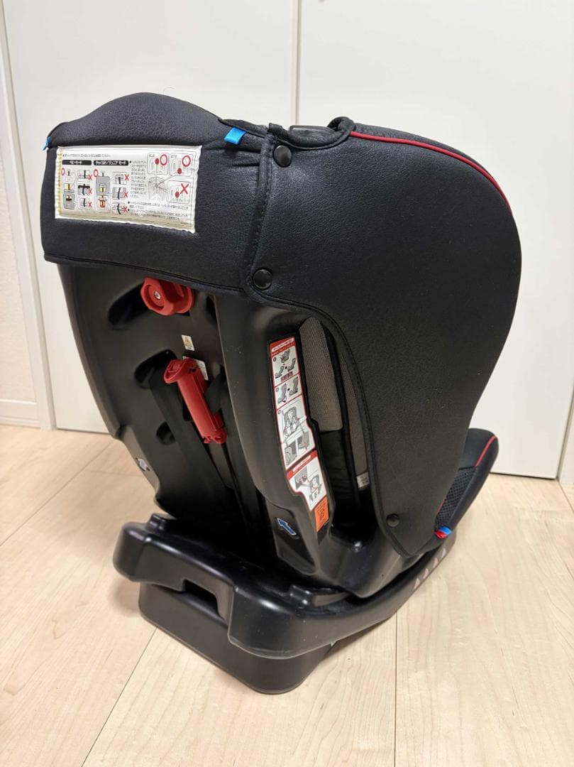 Combi ウィゴーロングムーバー ブラック チャイルドシート