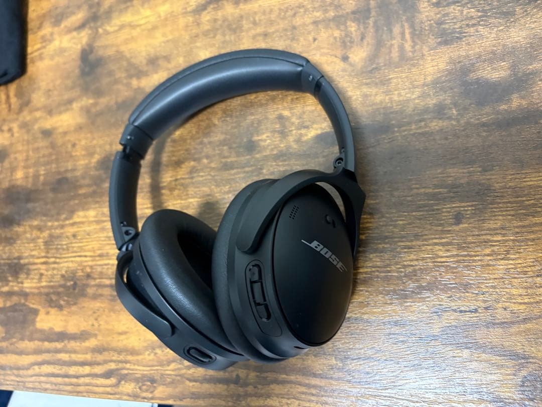 Bose ワイヤレスヘッドホン キャリングケース付き