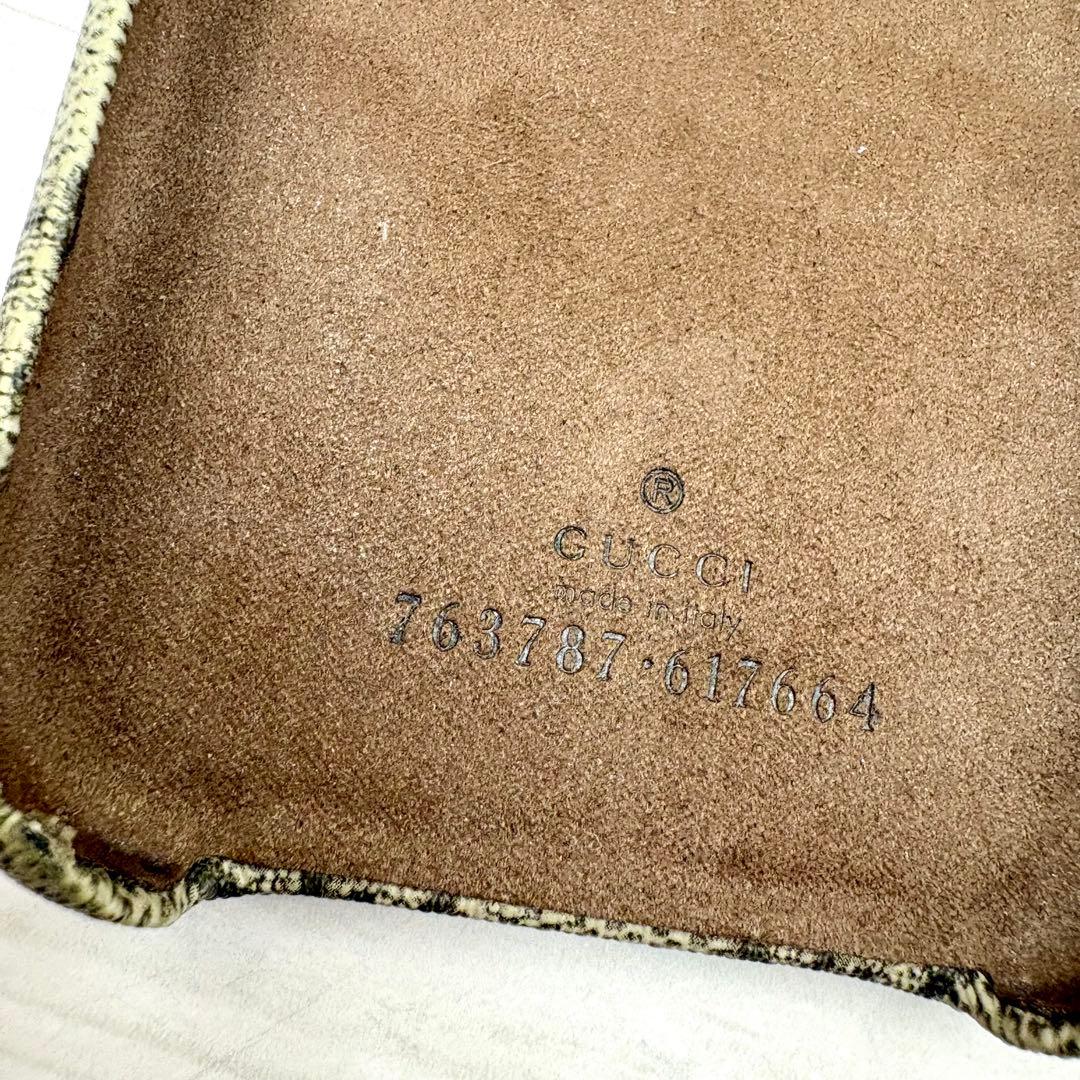 【美品】GUCCI iPhone15 オフィディア　アイフォンケース