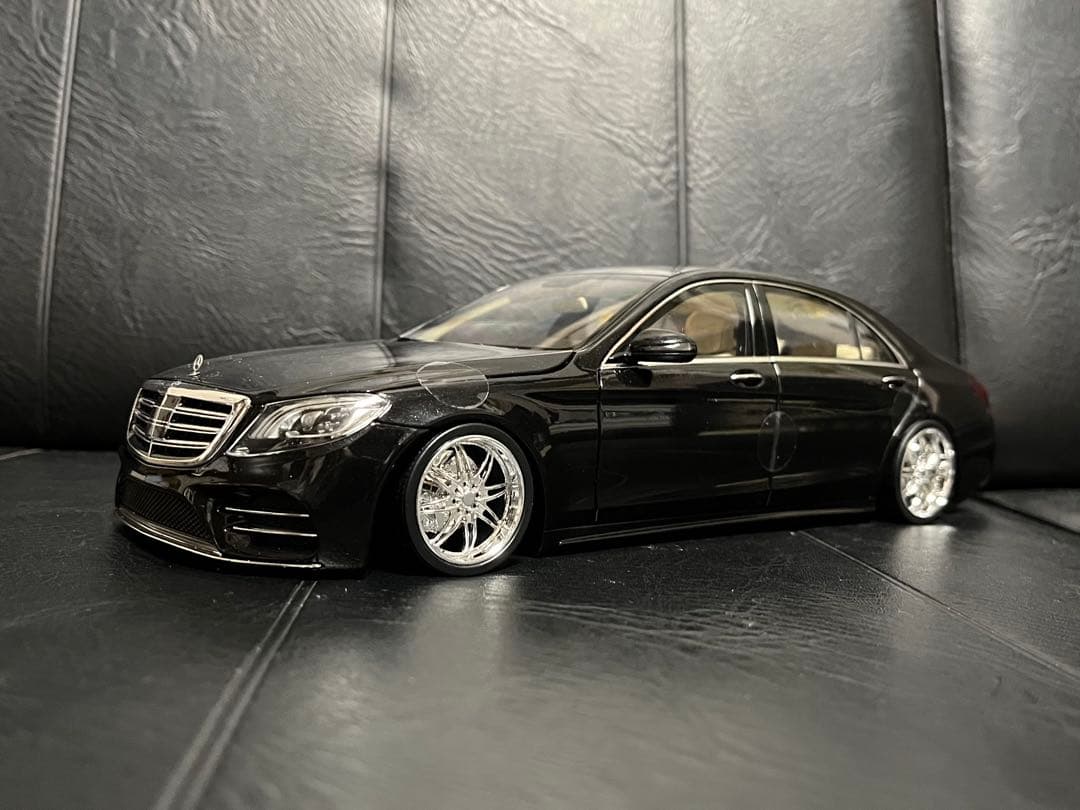 メルセデスベンツ　Sクラス　1/18